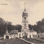 Крестовоздвиженская церковь в Грязовце: кладбищенский храм на старинной фотографии
